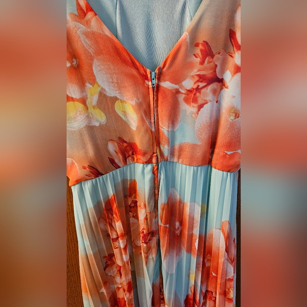 Floral Sleeveless Maxi Dress - Picture 5 of 12